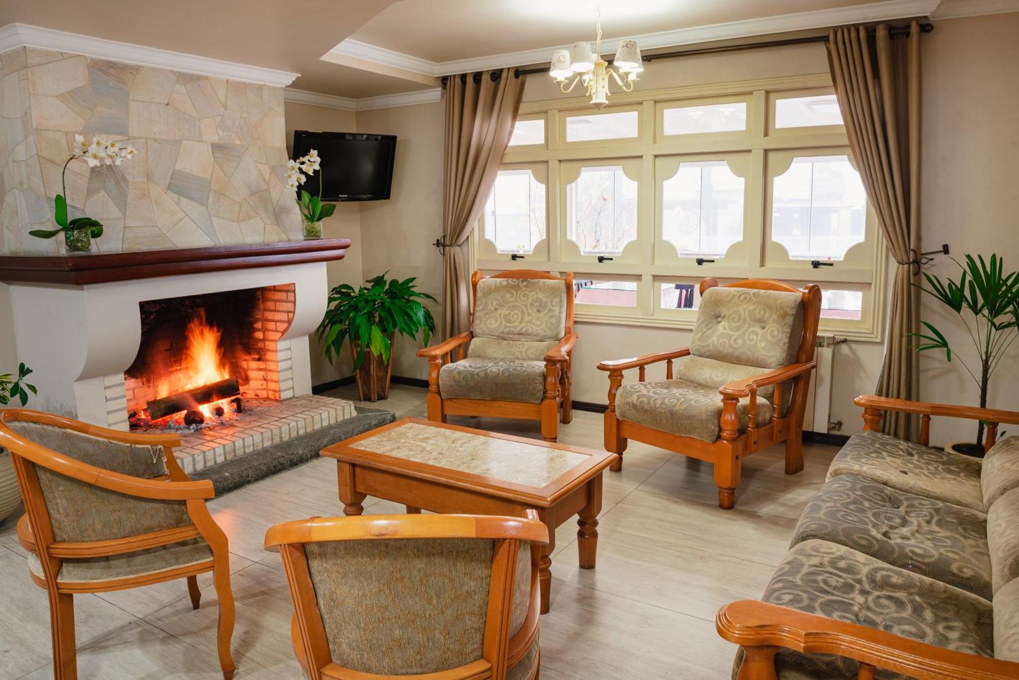 Hotel Cabanas Alto Da Serra 卡内拉 外观 照片