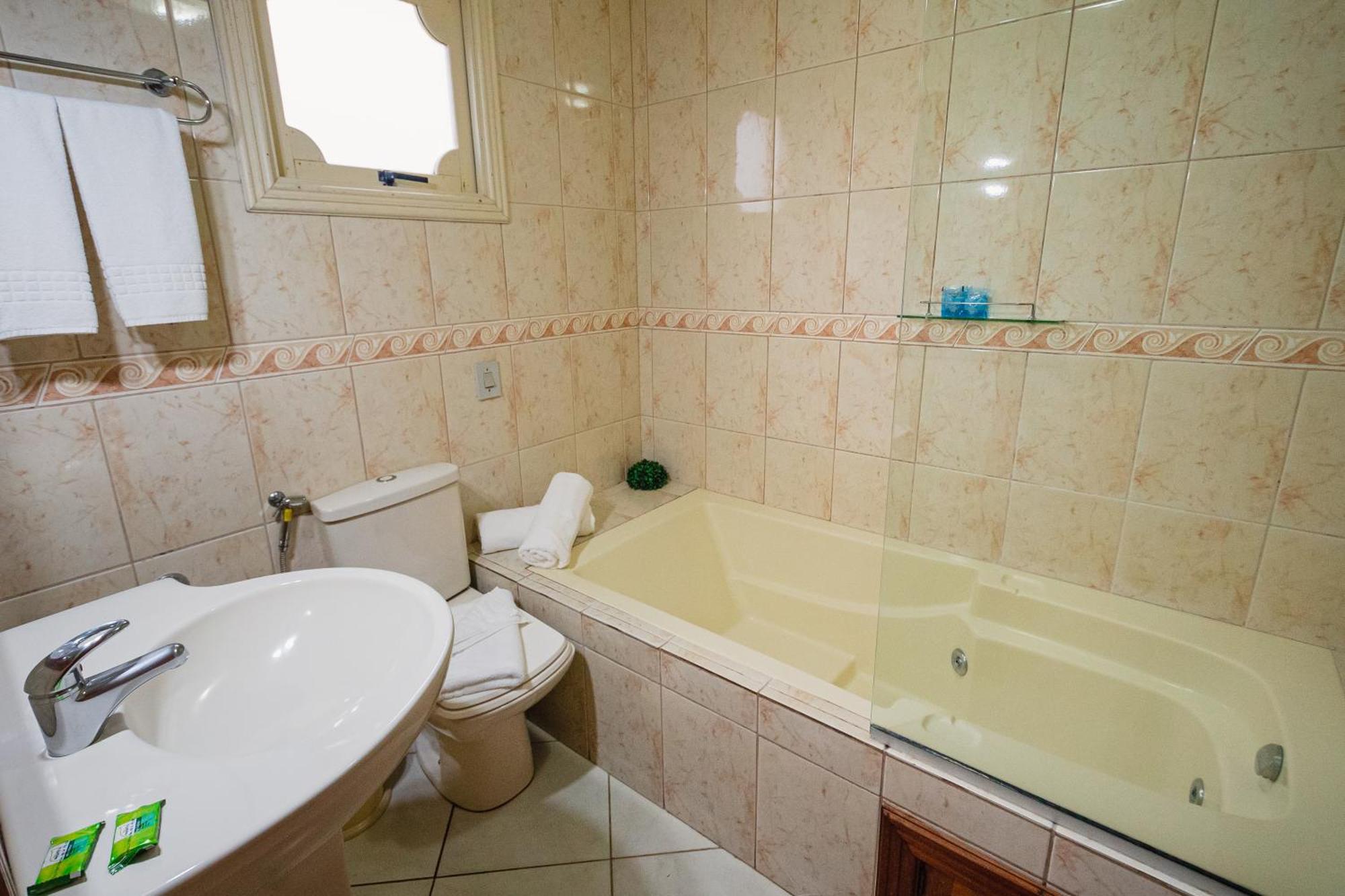 Hotel Cabanas Alto Da Serra 卡内拉 外观 照片